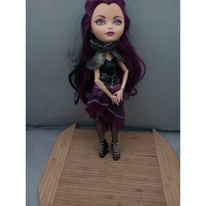 Ever After‎ High Raven Queen 1st Chapter Doll Mattel Fashion